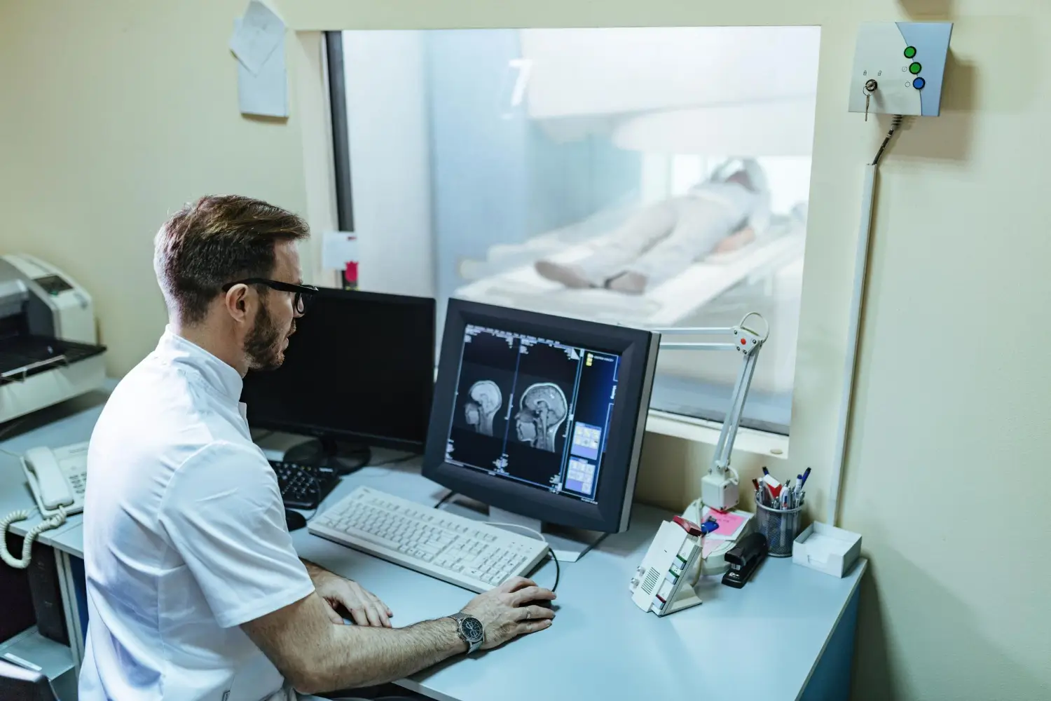 AI in Medical Imaging: A Guide to Finding the Right Software Developer